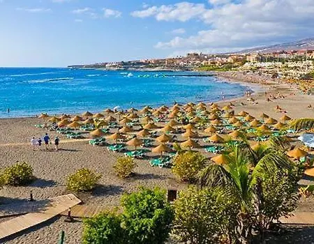 Hotel apartamentowy New World Resort Florida *