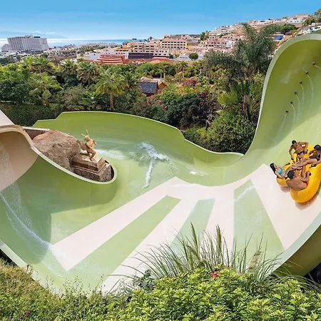 Aparthotel New World Resort Florida